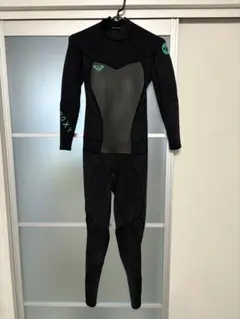 2026年最新】ウェットスーツ roxyの人気アイテム - メルカリ