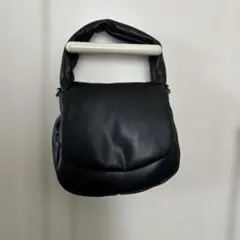 黒 レザー風 ハンドバッグ