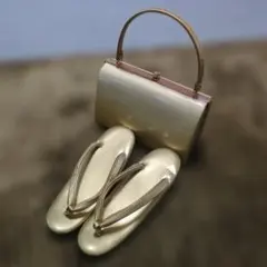 Item thumbnail for item c212868e-4cd3-45bf-b2f3-a2ecb57b2001