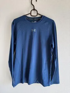 UNDER ARMOUR ネイビー 長袖シャツ