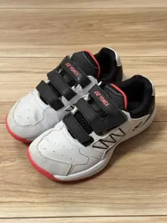 ヨネックス　テニスシューズ　19.0cm