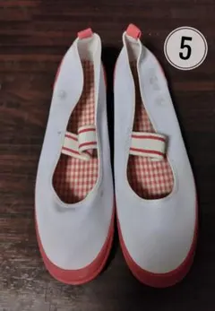 Item thumbnail for item 59220365-6c6c-4bdb-9681-5c809bd3a383