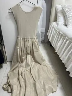 スナイデル ワンピース ベージュ