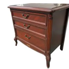 Sri Tokai 東海家具　クラシックスタイル　猫脚　チェスト　4段 Sri Tokai 東海家具 4段チェスト 猫足 アンティーク Sri Tokai