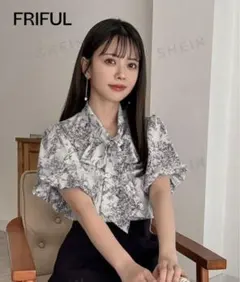 SHEIN フラワープリント リボン付き襟 フリル袖 ブラウス