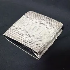 【未使用】　パイソン　折財布　蛇革　ダイヤモンドパイソン