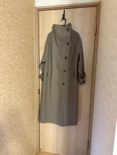 グレー ボタン付き ハイネックロングコート M