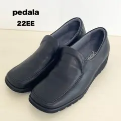 美品⭐︎pedala スリッポン ウエッジソール ブラック スクエアトゥ 22のサムネイル