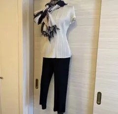 PLEATS PLEASE レディース パンツ 黒のサムネイル