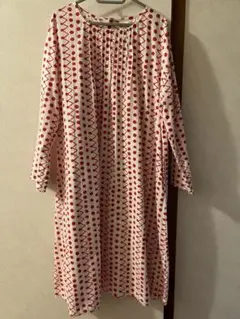 綿100❣️可愛い赤ドット　ロングワンピース 長袖　即購入OK❣️
