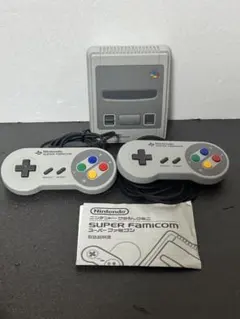 ニンテンドークラシックミニ　Super Famicom 本体　スーパーファミコン
