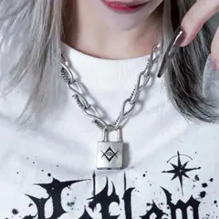 Item thumbnail for item 6fba59f2-3a6f-46f2-b87a-c1f895c55293