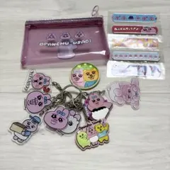 本日限定価格⭐️おぱんちゅうさぎ アクリルキーホルダー ポーチ 缶バッジ セットのサムネイル