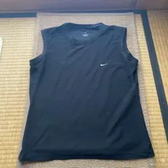 Nike Dri-FIT ブラック タンクトップのサムネイル