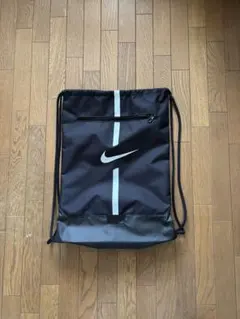 Nike ドローストリングバッグ 黒のサムネイル