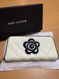 MARY QUANTのサムネイル