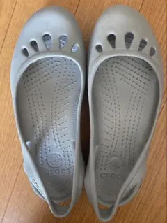 Crocs マリンディ　W6 23cm ライトグレー