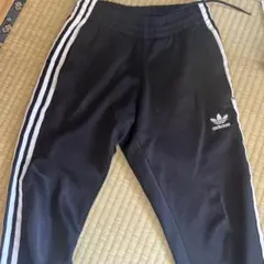 adidas 3本ライン ブラックジャージパンツ XS
