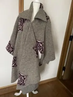 【Vivienne Westwood】総柄 ポンチョ ケープコート 羽織り 2025年最新】Vivienne Westwood レディース ポンチョ・ケープ