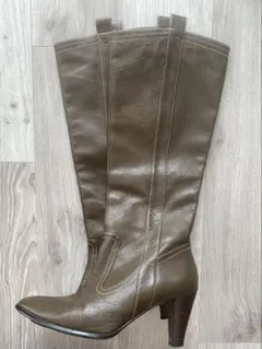 本革ロングブーツ カーキ色　秋色