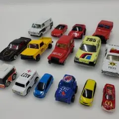 No.A-1334　警察車両、救急車両、ピックアップトラックなどミニカー15点