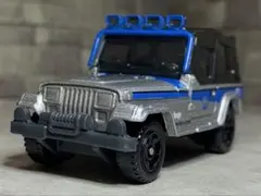 マッチボックス　ジュラシックワールド　ジープ　jeepのサムネイル