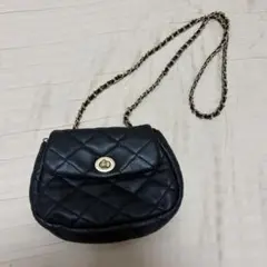 ブラック キルティング ショルダーバッグ