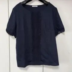 アマカ❤︎レース付き紺色トップス⭐︎超美品！