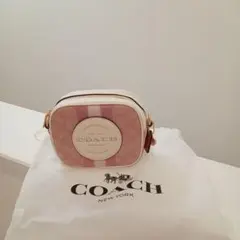 COACH ピンク ショルダーバッグ　☆新品未使用☆　カメラ