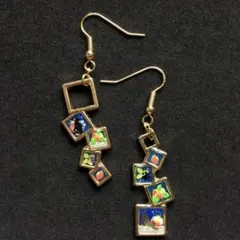 和風　ブルーラメ　苺とネコ　5連フレーム　ピアス