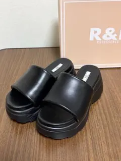 ☆R&E パテッドワイドカバースポーツサンダル ブラック Sサイズ ブラックのサムネイル