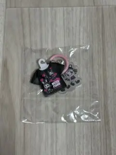 メゾピアノ Mezzo Piano Tシャツめじるしチャーム ブラック×ピンク