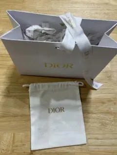 Dior ディオール コスメ ギフトボックス 緩衝材 巾着セットのサムネイル