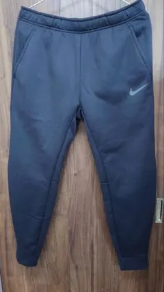 Item thumbnail for item d9e7bca3-e219-4bb7-a3e5-c1d8877cd66c