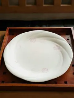 ノリタケ＆クレージュコラボ、桜の大皿プレート