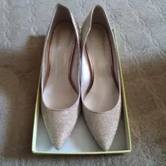 ゴールドラメポインテッドトゥパンプス