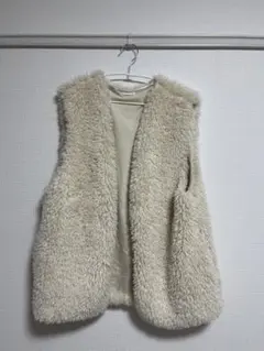 【新品、タグ無し】GUファーベスト XL