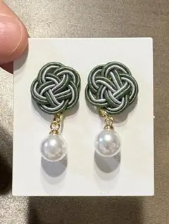水引ピアス 梅結び ハンドメイド グリーン×シルバー パール 水引アクセサリー