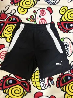 Puma 黒 ハーフパンツ サイドストライプ