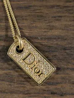 Dior クリスチャンディオール　ロゴプレートネックレス　ゴールド