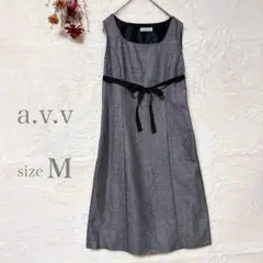 【a.v.v 】アーヴェヴェ ノースリーブワンピース ドレス 光沢感 M ○