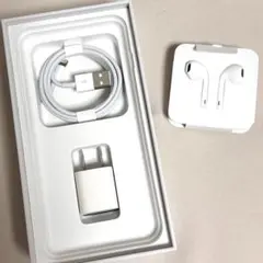 Apple純正 iPhone8Plus 付属品 未使用 充電器　EarPods