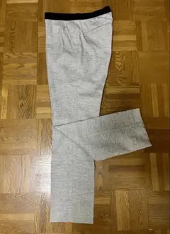 ☆美品！Cara(ディノス)グレーパンツ アンクル丈 センタープレス 67-93