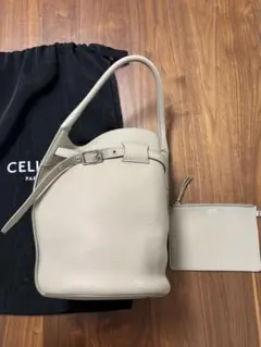 新品 CELINE セリーヌ Cosmos Cuff Brass - メルカリ