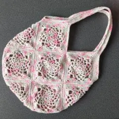 ハンドメイド　花模様モチーフのバッグ