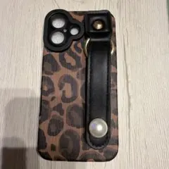 ヒョウ柄 レオパード レザー製ストラップ付き　iPhone16