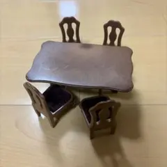 シルバニアファミリー テーブルと椅子セット