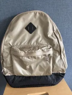 美品ユニクロ　リュック　バックパックのサムネイル
