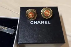 CHANEL シャネル　フラワーモチーフピアス ゴールド
