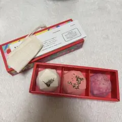 LUSH バスボム 3個セットのサムネイル